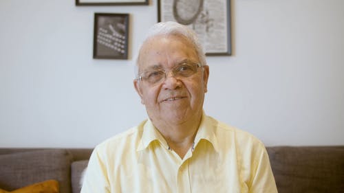 有关人, 坐, 家的免费素材视频