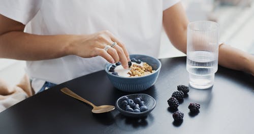 有关健康, 吃得健康, 在桌子上的免费素材视频