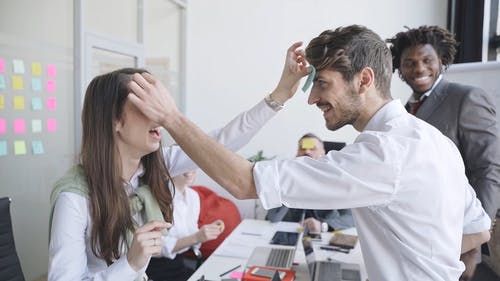 有关3C用品, 上班服, 便利贴的免费素材视频