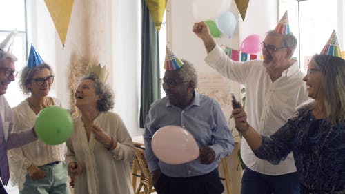 有关60岁, 可携式, 大笑的免费素材视频