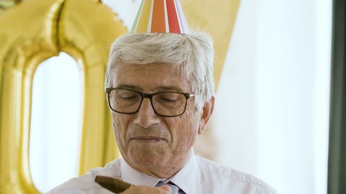 有关人, 微笑, 派对帽的免费素材视频