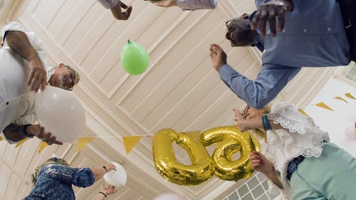 有关60岁, 人, 低角度拍摄的免费素材视频