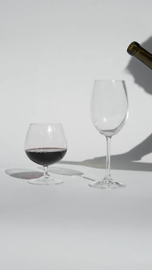 有关人, 倾注, 垂直视频的免费素材视频