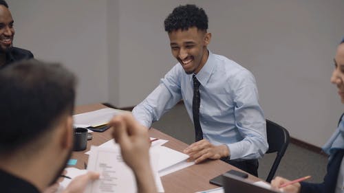 有关享受, 同事, 商量的免费素材视频