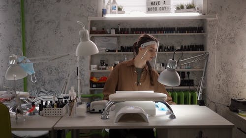 有关人, 修手指甲, 冠状病毒的免费素材视频