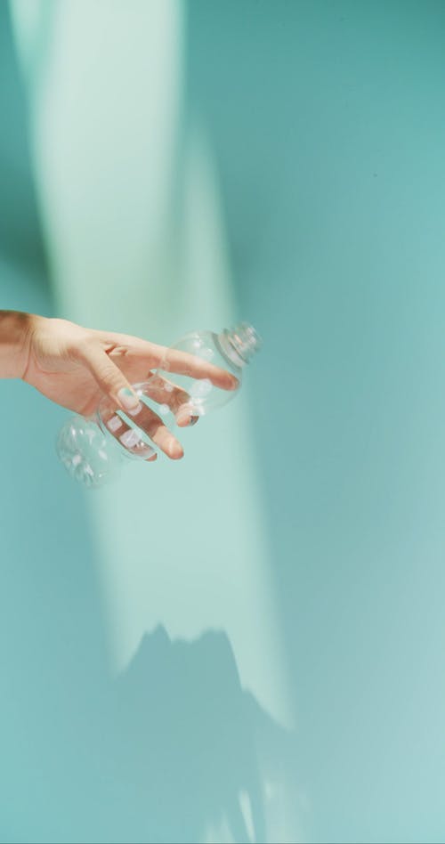 有关垂直视频, 塑料瓶, 塑胶的免费素材视频