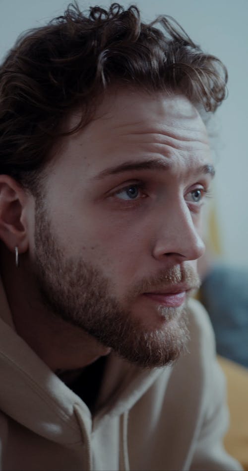 有关人, 嗜好, 在家的免费素材视频