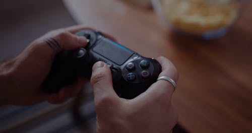 有关手, 打电动游戏, 控制的免费素材视频