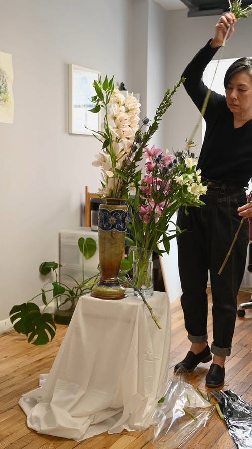 有关垂直视频, 室内, 插花的免费素材视频