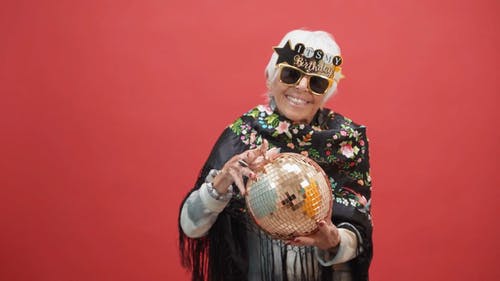 有关享受, 垂直视频, 女人的免费素材视频