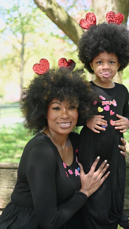 有关人, 儿童, 坐的免费素材视频