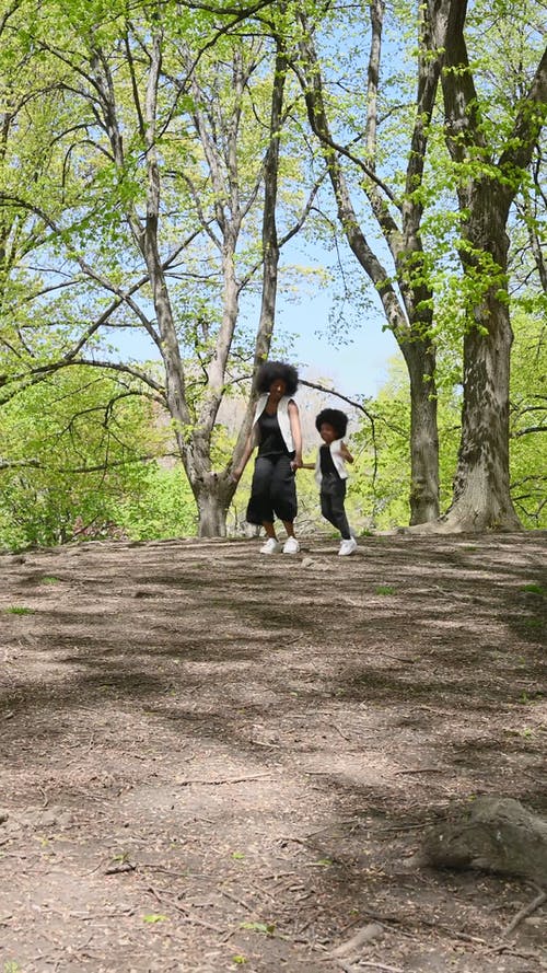 有关人, 儿童, 垂直视频的免费素材视频