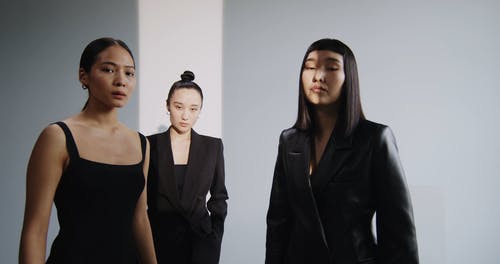 有关三人, 光, 多样化的免费素材视频