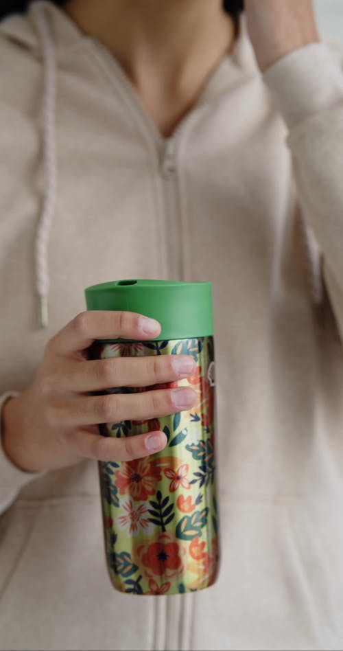 有关人, 垂直视频, 手的免费素材视频