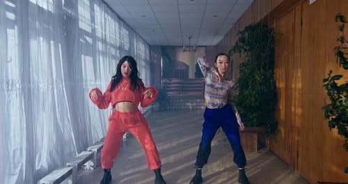 有关变焦镜头, 女性, 室内的免费素材视频