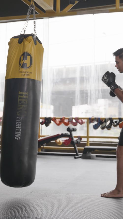 有关mma, 人, 吊袋的免费素材视频