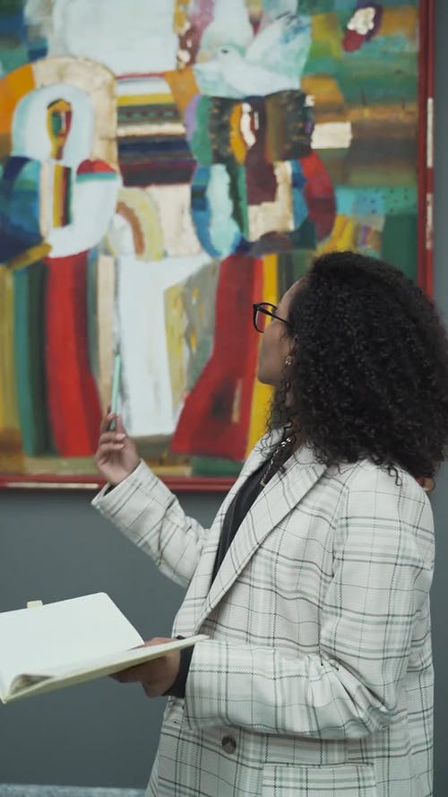 有关垂直视频, 手势, 眼镜的免费素材视频