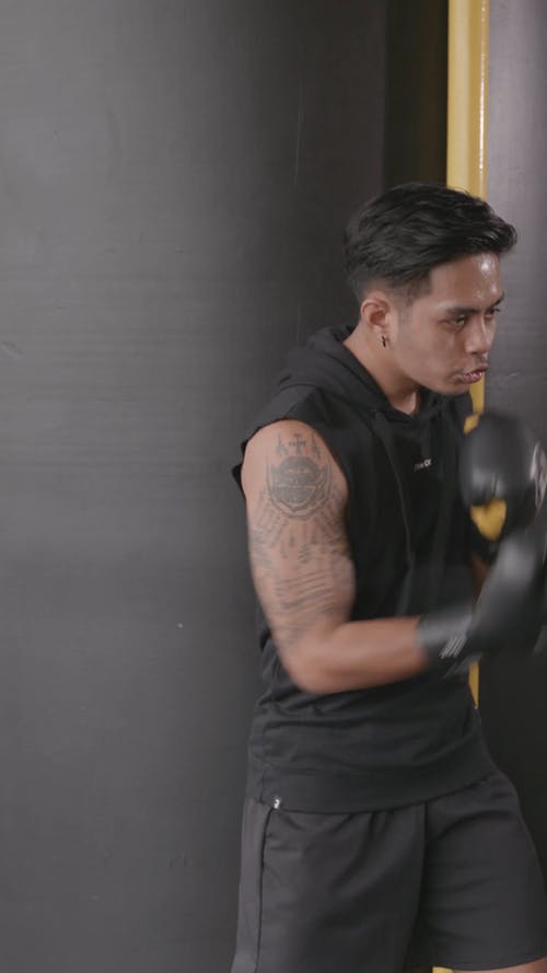 有关人, 冲压, 垂直视频的免费素材视频