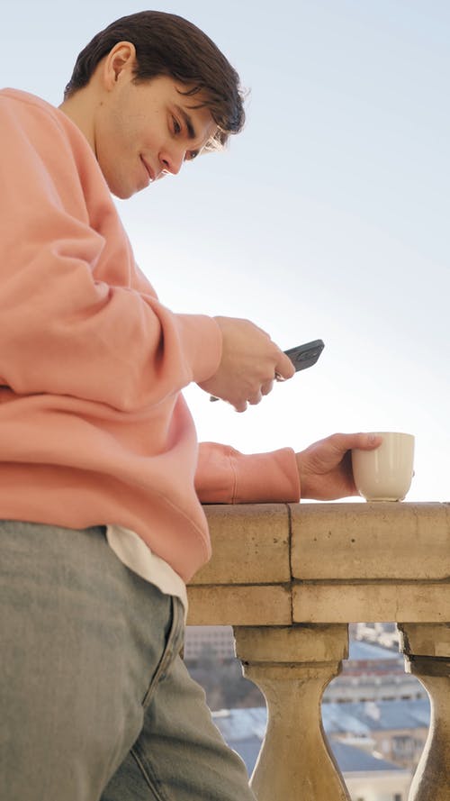 有关人, 从阳台上看, 咖啡的免费素材视频