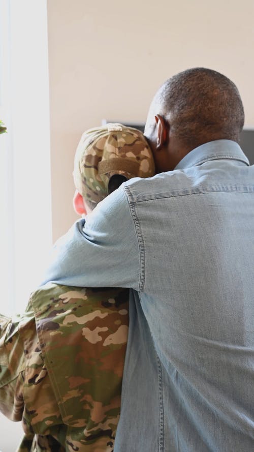 有关丈夫, 人, 伪装的免费素材视频