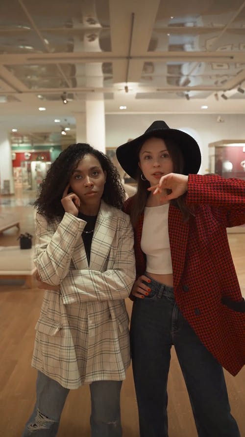 有关商店, 垂直视频, 多样化的免费素材视频