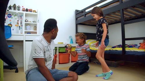 有关人, 双层, 在家的免费素材视频