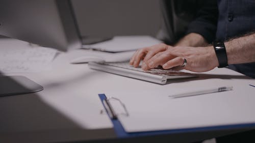 有关工作中, 手指, 打字的免费素材视频