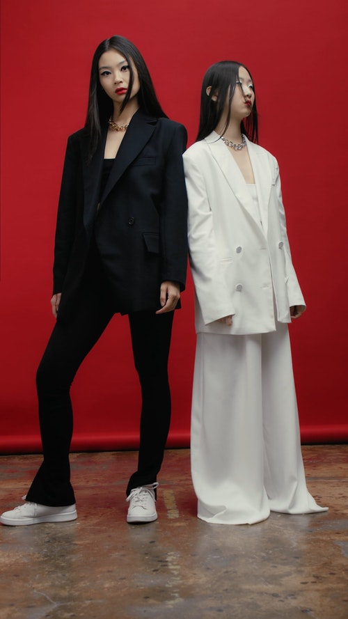 有关人,垂直视频,大衣的免费素材视频