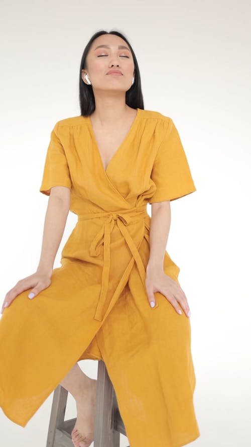 有关airpods, 倾听, 冷的免费素材视频