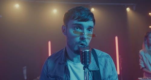 有关人, 吉他, 吉他手的免费素材视频