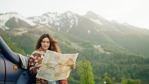 有关地图, 天性, 女人的免费素材视频