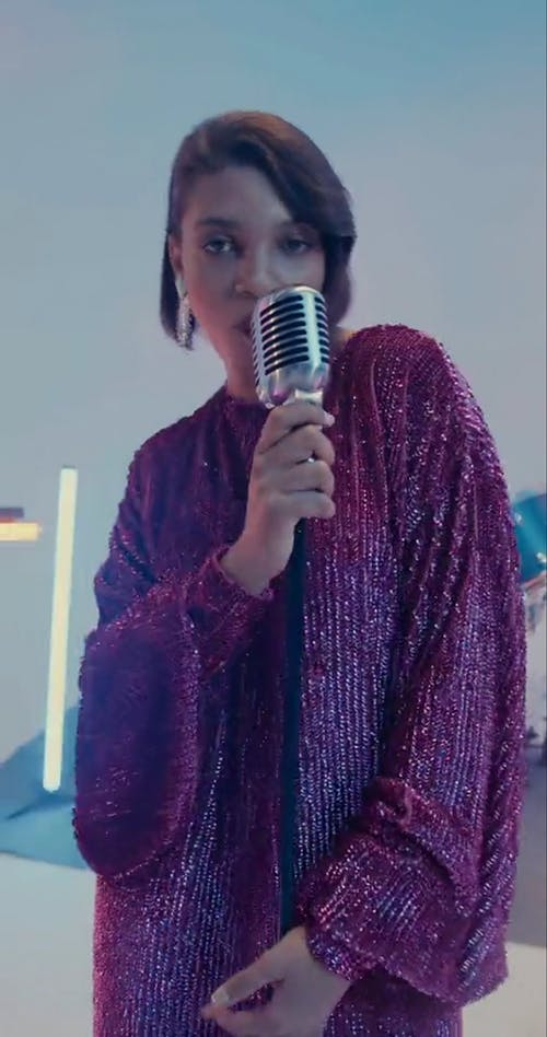 有关享受, 唱歌, 垂直视频的免费素材视频