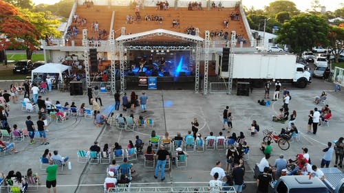 有关公开表演, 执行, 小城的免费素材视频