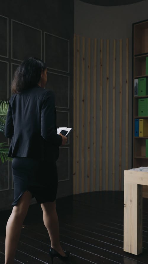 有关3C用品, 上班服, 作文的免费素材视频