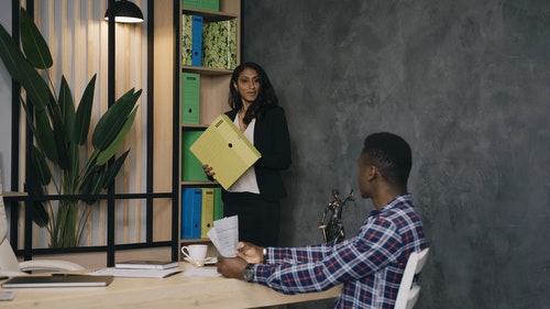 有关＃室内,人,女人的免费素材视频