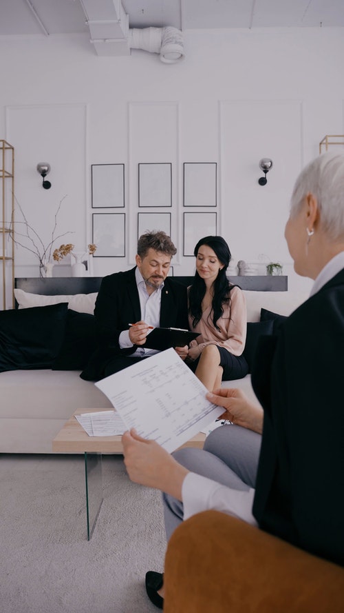 有关一对,人,在家的免费素材视频