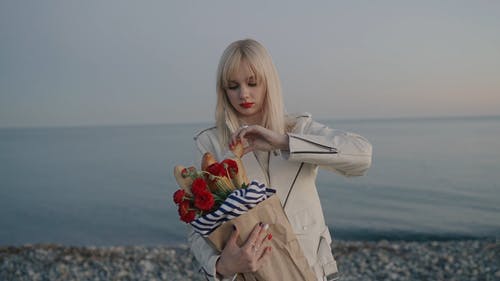 有关一个, 人, 吃的免费素材视频