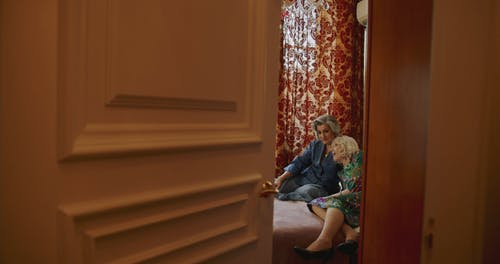 有关一起, 友谊, 坐的免费素材视频