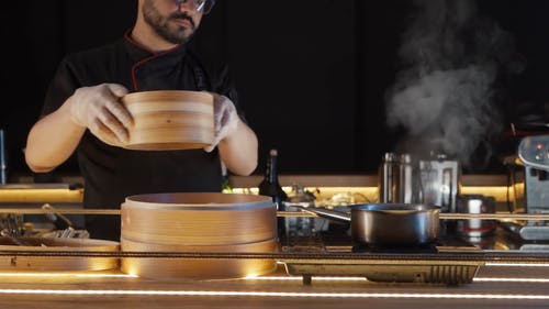 有关人, 可口的, 容器的免费素材视频