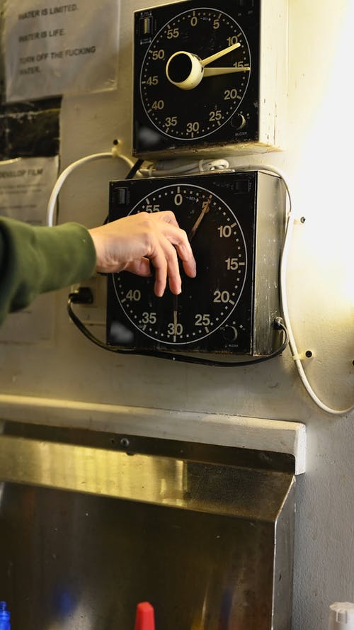 有关分钟, 垂直视频, 手的免费素材视频