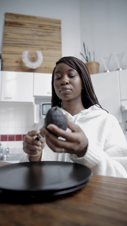 有关低角度视图, 刀, 切片的免费素材视频