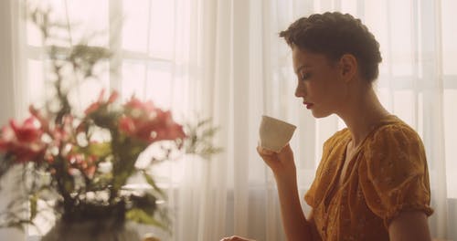 有关侧面图, 呷, 咖啡的免费素材视频