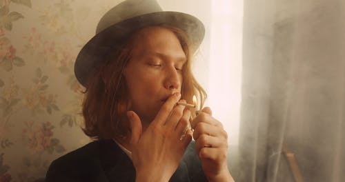 有关人, 成人, 抽烟的免费素材视频