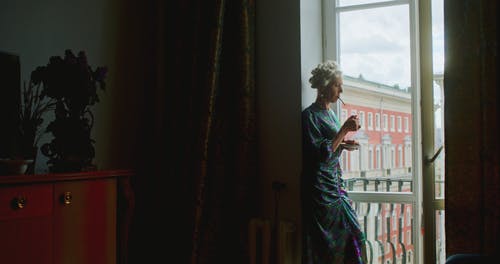 有关优雅, 哀思, 女士的免费素材视频