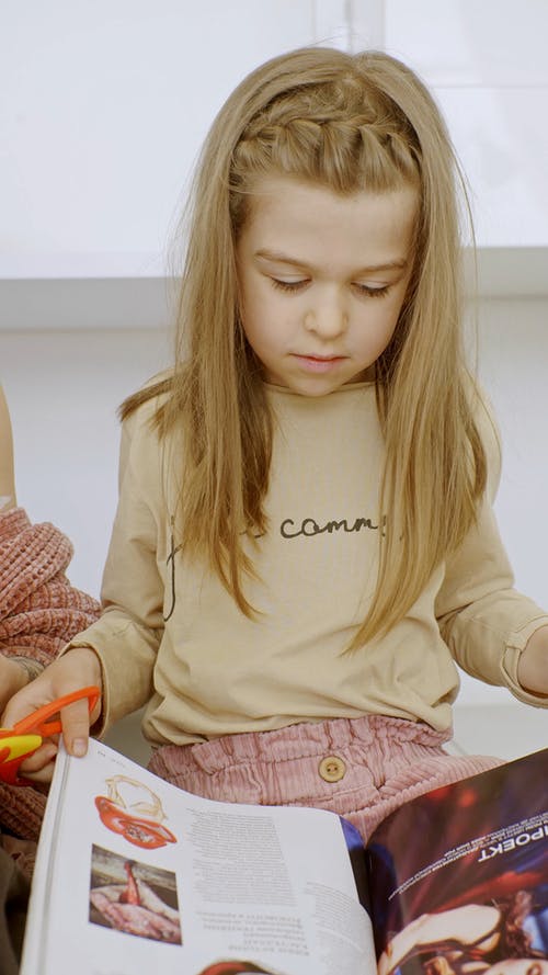 有关儿童, 切割, 剪刀的免费素材视频