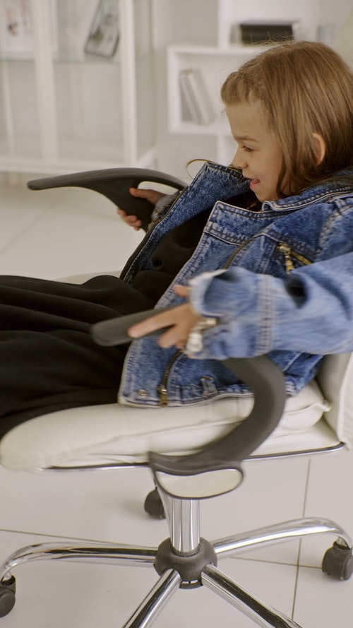 有关享受,可爱,坐的免费素材视频