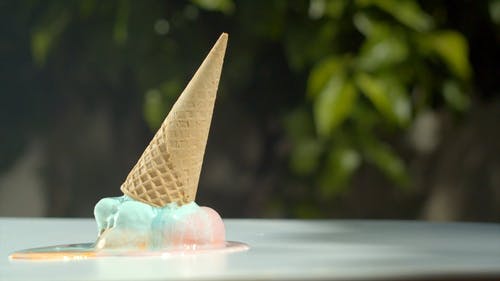 有关乳制品, 冰淇淋, 冰淇淋甜筒的免费素材视频