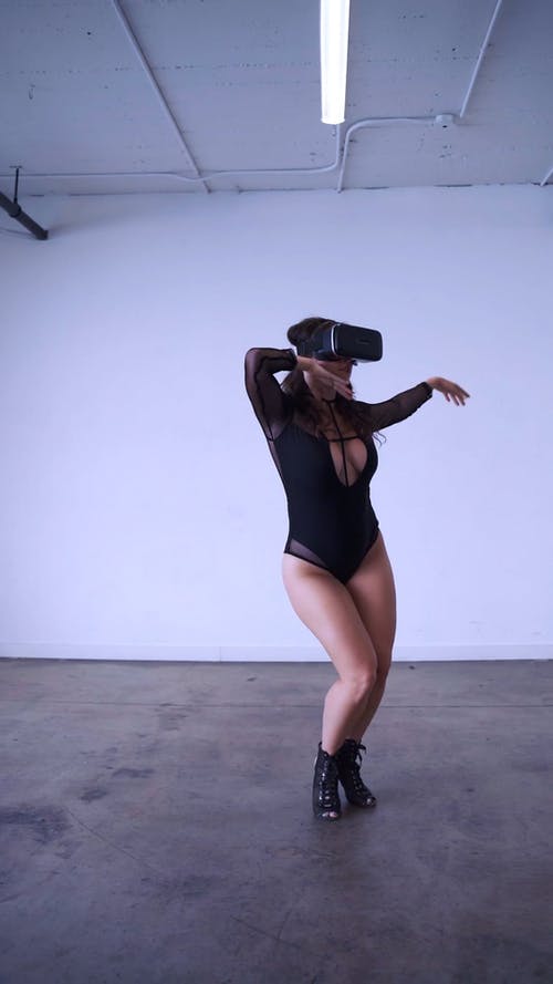 有关VR, 垂直视频, 女人的免费素材视频