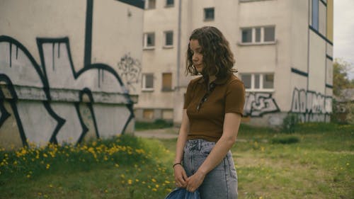 有关@户外, 不快乐, 伤心的免费素材视频