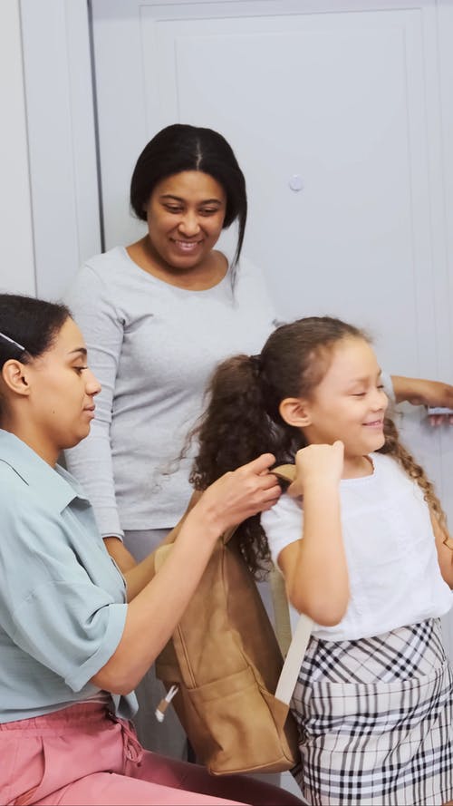 有关一对, 再见, 发出的免费素材视频